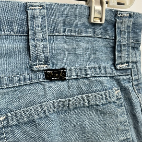 1970s VTG Wrangler shorts (wwii dungaree style pockets) size 34 light wash - Picture 4 of 7